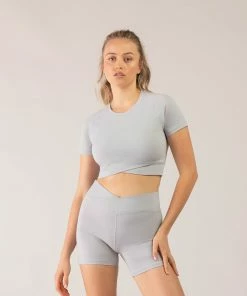 Deals โญ BLOCHSTORE-US BLOCHeverhold Cross Over Tee Mist ๐ 13 Deals โญ BLOCHSTORE-US BLOCHeverhold Cross Over Tee Mist ๐ -Bloch Active Collection Shop 0000s 0015 ZCO2100 MIS DCO2100 MIS M W6A0507