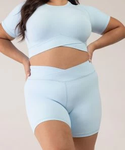 New ✨ BLOCHSTORE-US BLOCHeverhold 5 Inch Cross Over Short Ice Blue 👍