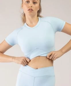 Buy 🧨 BLOCHSTORE-US BLOCHeverhold Cross Over Tee Ice Blue 🌟 -Bloch Active Collection Shop 0005 ZCO2100 ICB DCO2100 ICB M 6530