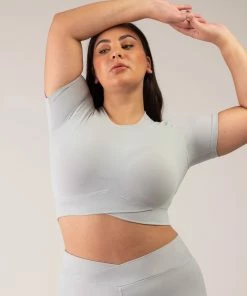 Deals โญ BLOCHSTORE-US BLOCHeverhold Cross Over Tee Mist ๐ 19 Deals โญ BLOCHSTORE-US BLOCHeverhold Cross Over Tee Mist ๐ -Bloch Active Collection Shop 0010 ZCO2100 MIS DCO2100 MIS XL W6A0491