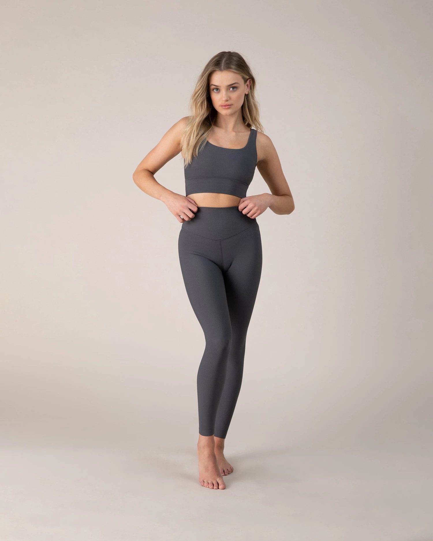 Hot Sale ๐ฅฐ BLOCHSTORE-US BLOCHrib 7/8 Length Legging Anthracite ๐ 4 Hot Sale ๐ฅฐ BLOCHSTORE-US BLOCHrib 7/8 Length Legging Anthracite ๐ - Image 4