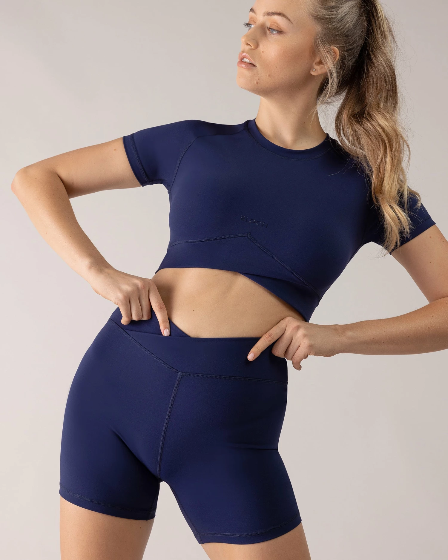 Top 10 π BLOCHSTORE-US BLOCHeverhold Cross Over Tee Dark Iris π 1 Top 10 π BLOCHSTORE-US BLOCHeverhold Cross Over Tee Dark Iris π