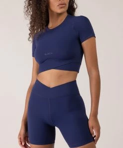 Top 10 π BLOCHSTORE-US BLOCHeverhold Cross Over Tee Dark Iris π 14 Top 10 π BLOCHSTORE-US BLOCHeverhold Cross Over Tee Dark Iris π -Bloch Active Collection Shop ZCO2100 DRI DCO2100 DRI XS 6402