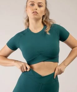 Wholesale 😉 BLOCHSTORE-US BLOCHeverhold Cross Over Tee Verdigris 😍 -Bloch Active Collection Shop ZCO2100 VRG DCO2100 VRG M 6806